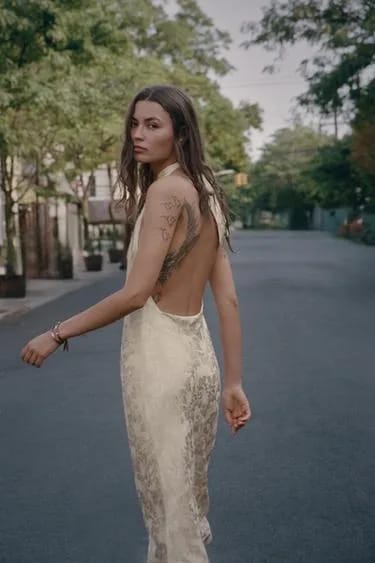 Zara پیراهن میدی ژاکارد گل‌دار