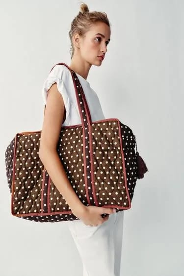Zara کیف طرح خال‌خال کوییلت