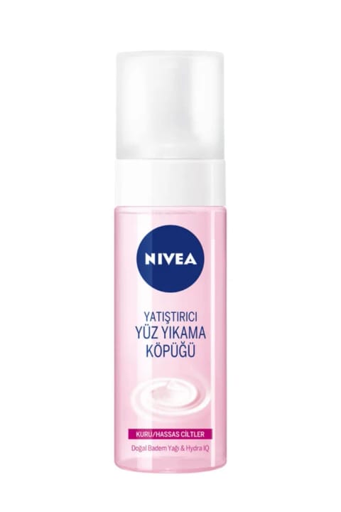 NIVEA فوم شستشوی صورت تسکیندهنده برای پوست خشک/حساس ۱۵۰ میلیلیتر