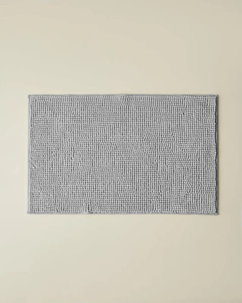 پادری حمام ماکارونی با کف ضدلغزش 50x80 سانتی‌متر طوسی