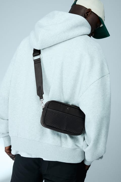 کیف دوشی تکنیکال مونوگرام Bershka