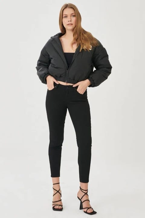 Trn JNS Monica Gold Ikon شلوار جین اسکینی مشکی (مشکی خالص)