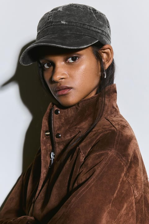 کلاه پارچهای بافت Bershka