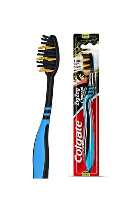 Colgate ZigZag Charcoal مسواک متوسط برای تمیزی بین دندانها