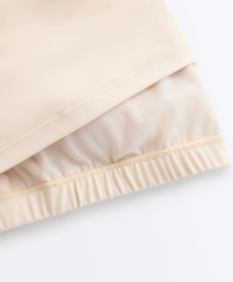 Oysho تاپ هالتر بافت Comfortlux