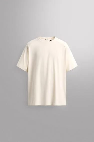 TEXTURED TECHNICAL T-SHIRT