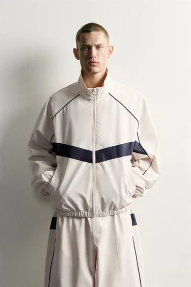 WATER-REPELLENT CONTRAST TECHNICAL JACKET