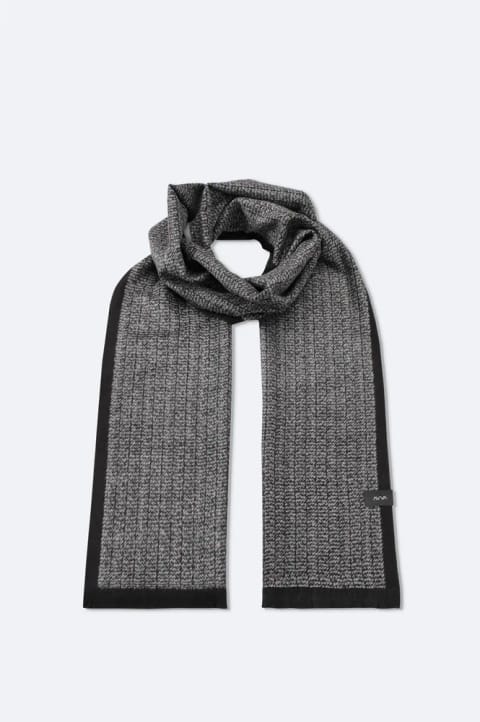 شال طرح‌دار مشکی