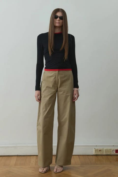 تی‌شرت اسلیم Kate مشکی Suud Collection
