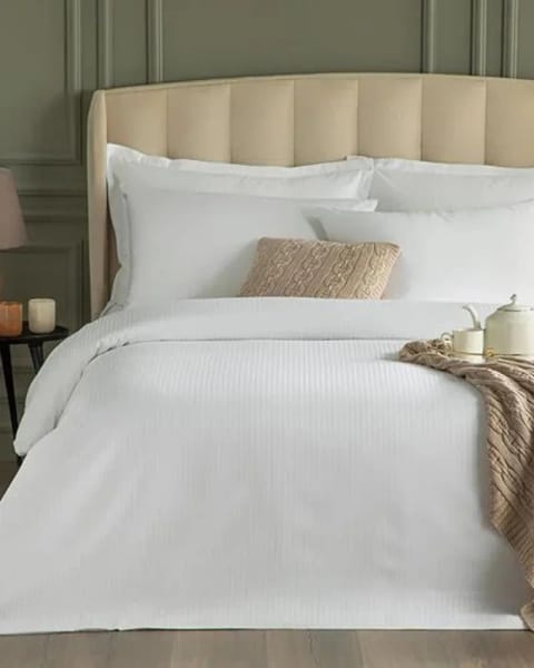 ست ملحفه‌دار Duvet Cover Deluxe راه‌راه پنبه ساتن King Size 240x220 سانتی‌متر سفید