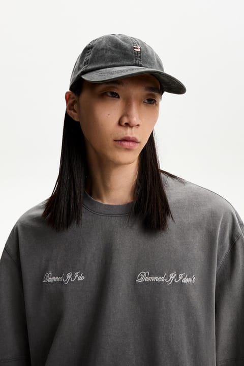 کلاه گلدوزی‌شده Bershka