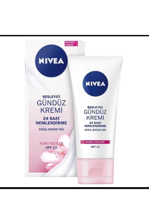 NIVEA Essentials مرطوب‌کننده مغذی روزانه صورت