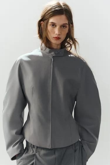 Zara ژاکت با آستین‌های حجیم