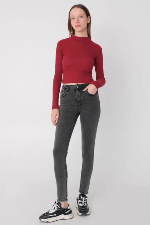 Livik شلوار جین اسکینی فومه ضدپژمرده مدل جمعکننده و لاغرکننده