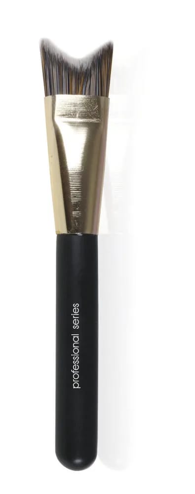 براش آرایشی فونداسیون مثلثی زاویهدار Nascita Artist NASBRUSH0117