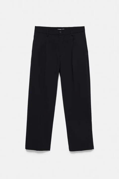 شلوار راسته‌ی گشاد مدل Tailored Fit