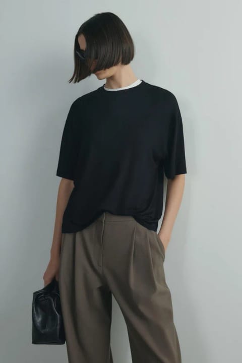 تی‌شرت بیسیک اطلس مشکی Suud Collection