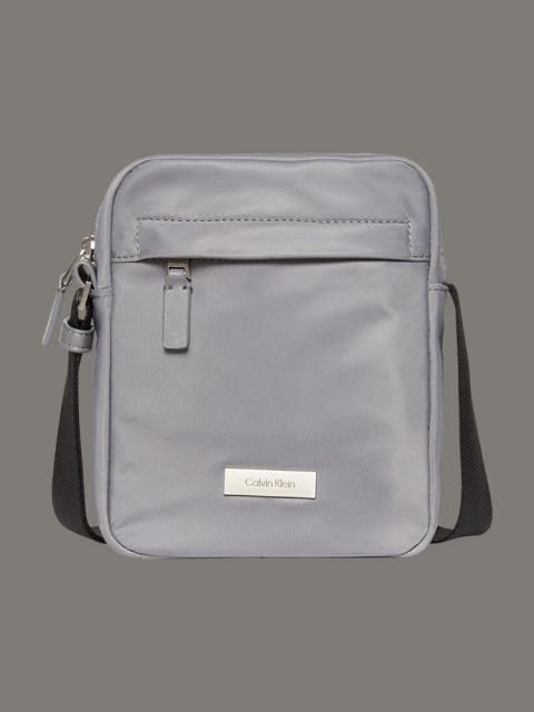 Calvin Klein کیف دوشی مردانه Sleek Reporter