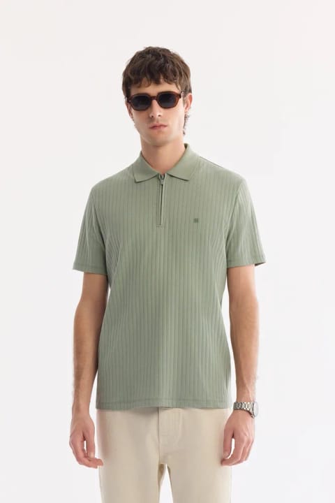 تی‌شرت یقه‌پولو زیپ‌دار ۱۰۰٪ پنبه نعنایی سبز بدون پیچ‌خوردگی