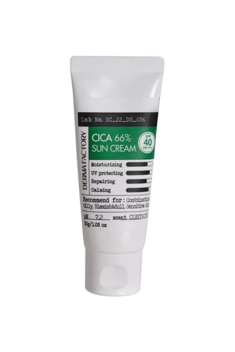 DERMA FACTORY کرم ضد آفتاب Cica Sun Cream با ۶۶٪ سنتلا آسیاتیکا SPF40 PA...