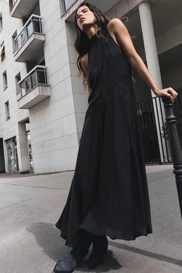 LONG DRESS WITH DOTS