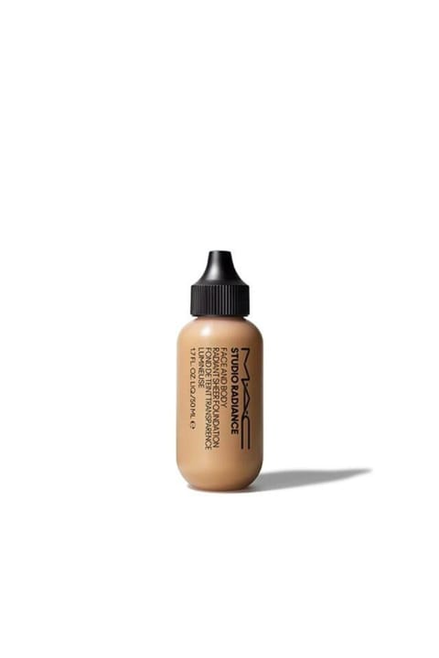 فونداسیون مایع M.A.C Studio Radiance Face And Body با فینیش درخشان طبیعی - C2
